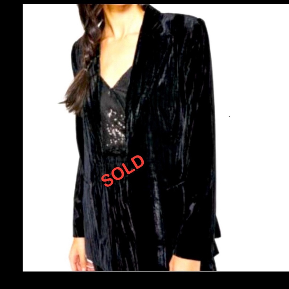 Leyden Velvet Soft One Button Blazer